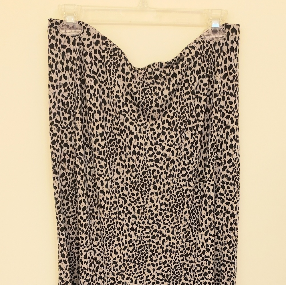 Jones NY Large Cheetah Print Skirt